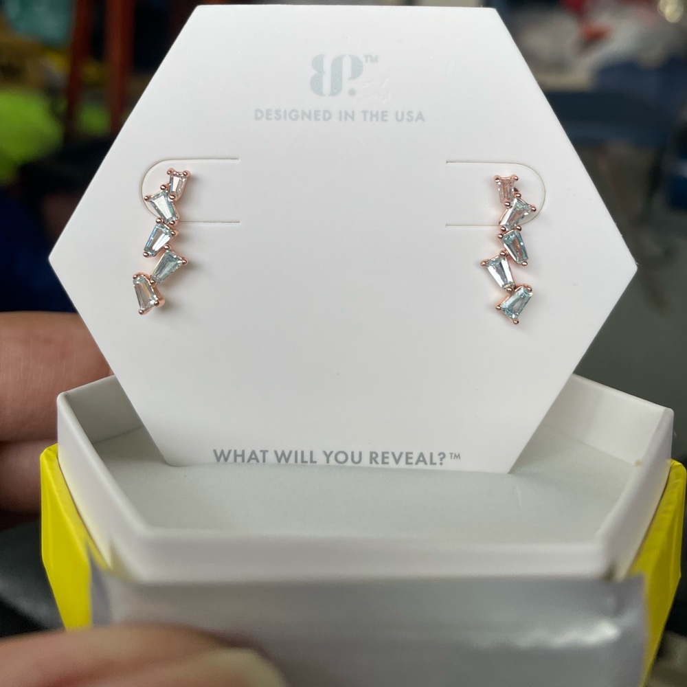 Bomb party she’s got the look
